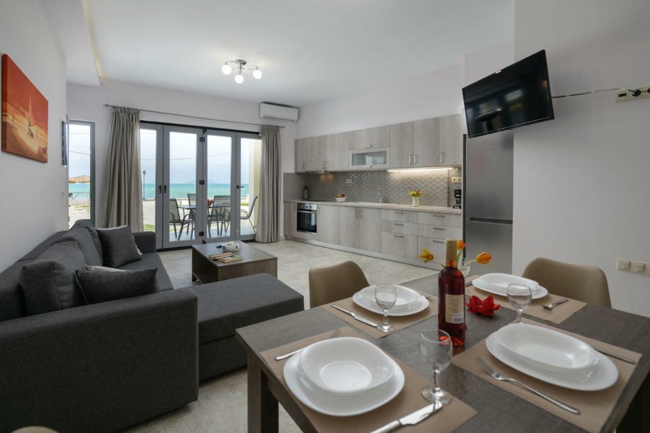 Coral Sea Apartment Kokkinos Pirgos Ngoại thất bức ảnh