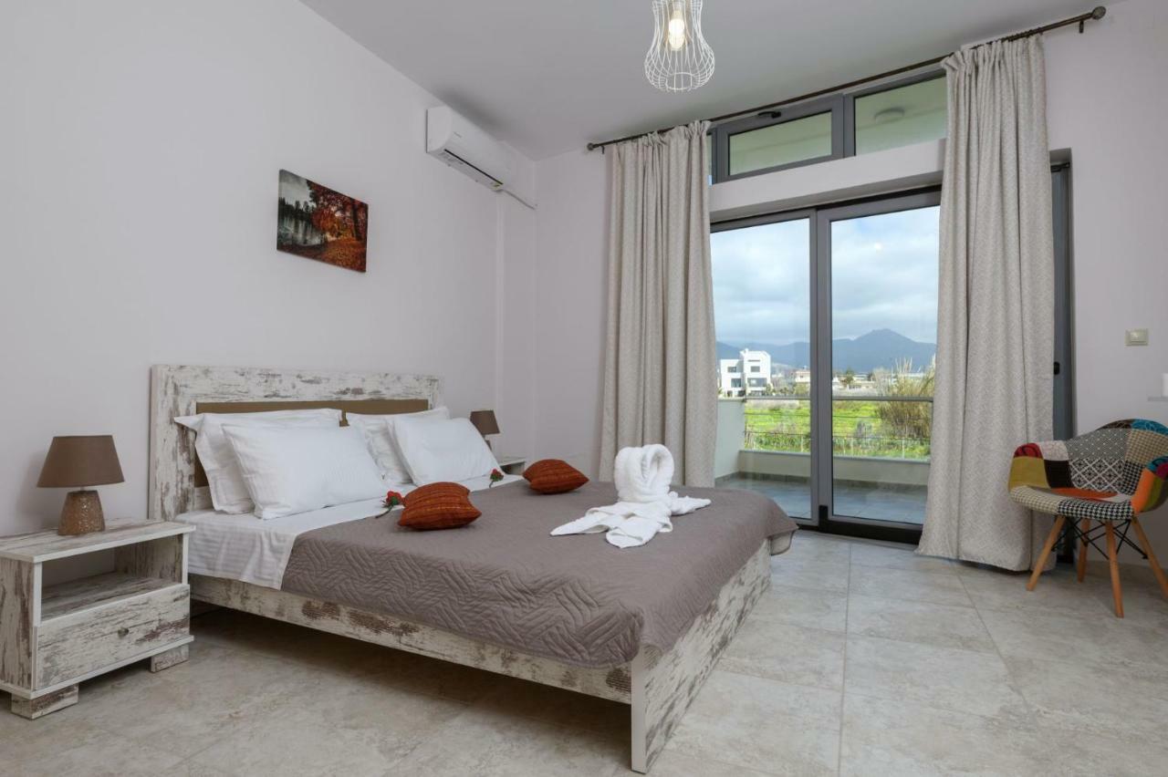 Coral Sea Apartment Kokkinos Pirgos Ngoại thất bức ảnh