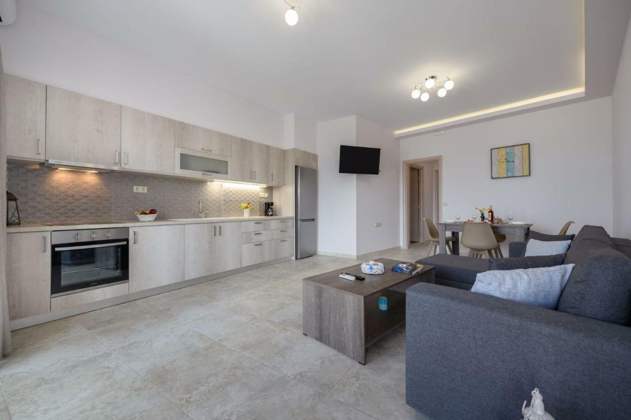 Coral Sea Apartment Kokkinos Pirgos Ngoại thất bức ảnh